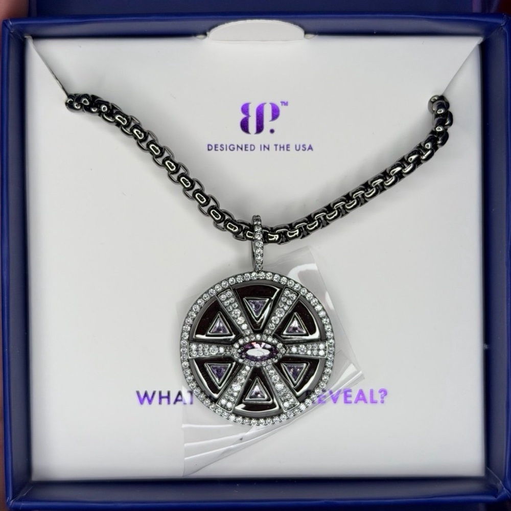Stylish Black and Silver Pendant Necklace